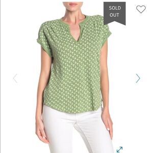 Lucky Brand
Patterned Split Neck T-Shirt